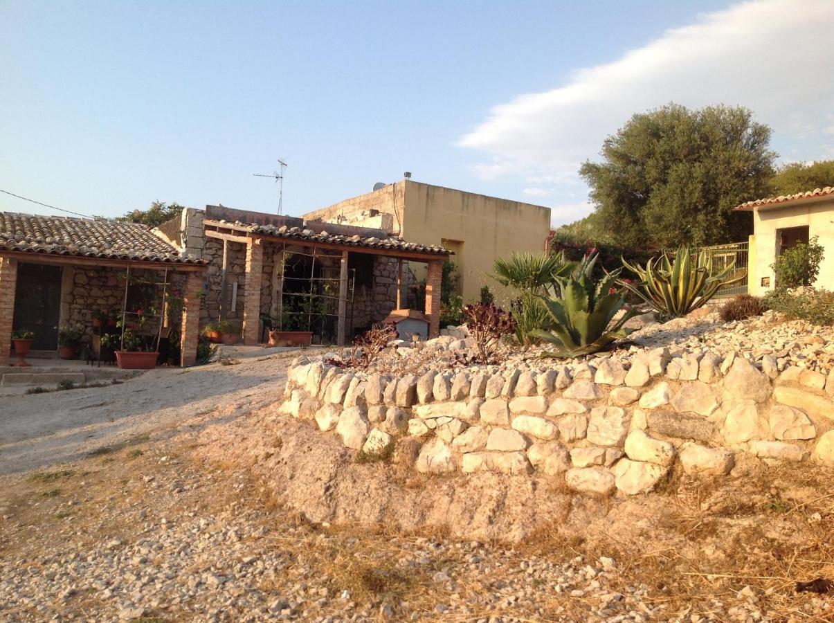 Vento Del Sud Guest House Chiaramonte Gulfi Ngoại thất bức ảnh