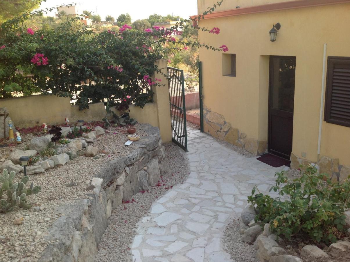 Vento Del Sud Guest House Chiaramonte Gulfi Ngoại thất bức ảnh