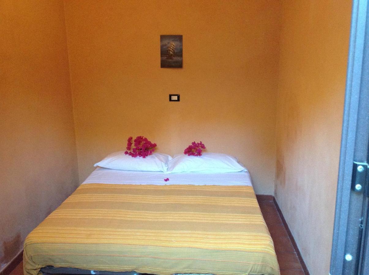 Vento Del Sud Guest House Chiaramonte Gulfi Phòng bức ảnh